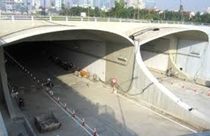（C） Vietbao,日本のODAで完成したサイゴン川トンネル