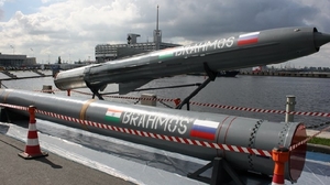 （C）  bizlive,　超音速巡航ミサイル「ブラモス」