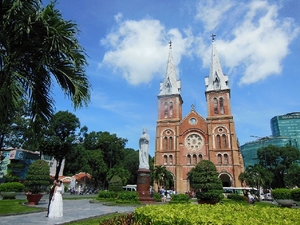 (C) VIETJO, サイゴン大教会