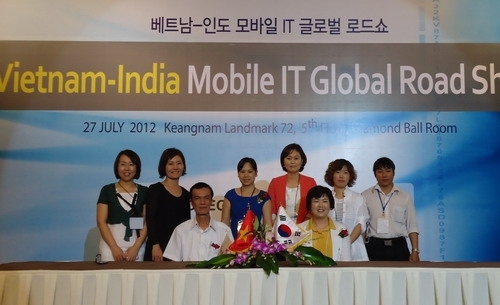 （C）ICT news,Viet Ha