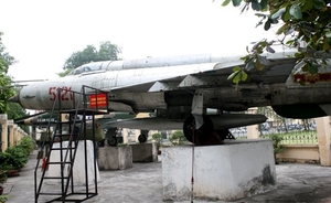 （C） Vnexpress,　MiG-21型戦闘機