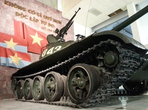 （C） Vnexpress,　T54B型戦車