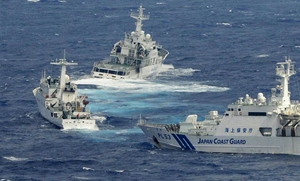 （C）SGTT, 巡回中の日本の巡視船