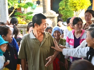 （C）  tienphong,　20年ぶりに故郷に戻ったティエウ・ベト・タオさん