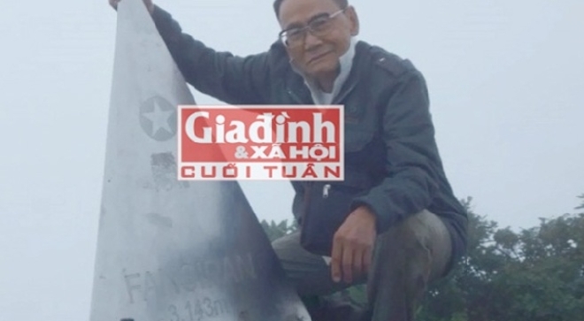 （C）GiadinhNet、登頂成功時のザンさん