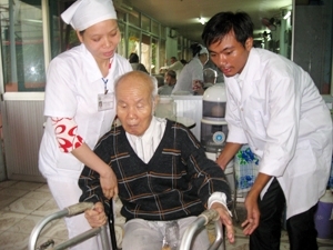 (C) Dat viet, Suckhoesinhsan