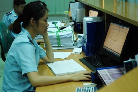 (C)Hai quan,HV