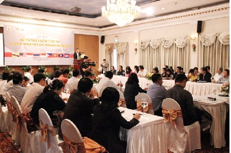 (C)Saigon times,Hoang Phi