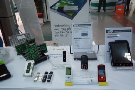 （C）ICT news,Viet Ha、ベトテルが開発した機器