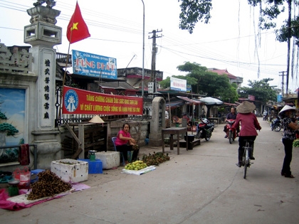 (C)VTC news,Pham Ngoc Duong、バンコン集落