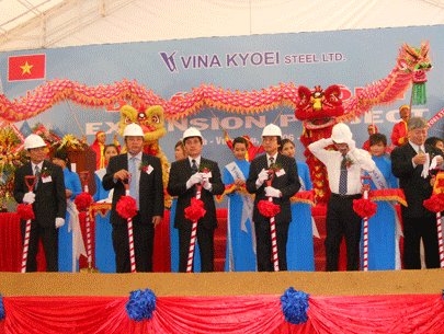 （C） Saigontimes,　Văn Nam