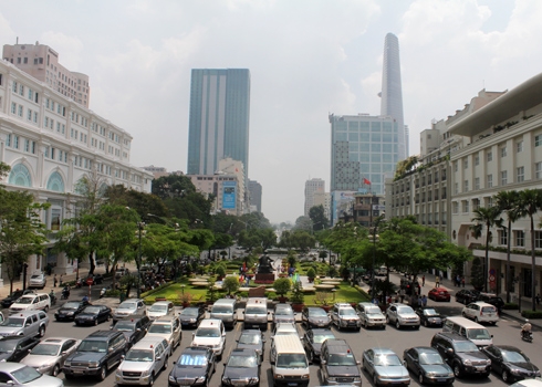 (C)Vietstock, グエンフエ通り