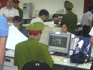 (C)Socbay, 立ち入り検査の様子