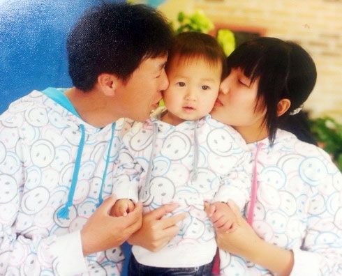 （Ｃ）baomoi,自殺したチンさん夫婦と子供