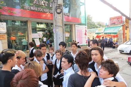 (C)Lao Dong