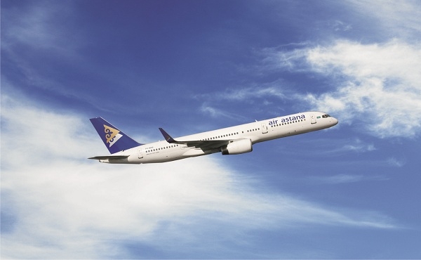 （Ｃ）Air Astana, ボーイングB757型機