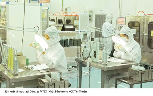 (C)Sai Gon dau tu tai chinh, ホーチミン市タントゥアン輸出加工区内エムテックス社の様子