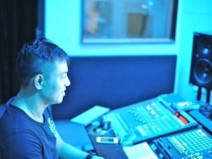 (C) Vietnampuls, 国内トップDJのホアン・アイン氏