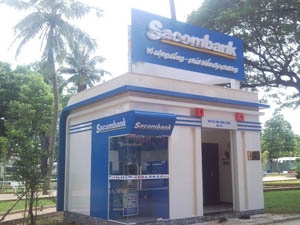 (C) sacombank, STBがブンタウに設置した公衆トイレ