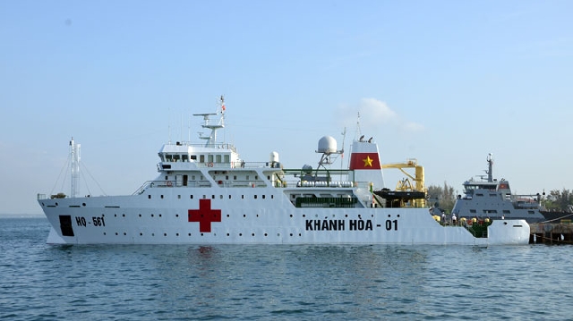 (C)Tuoi tre,Trong Thiet、訓練に参加する軍医船