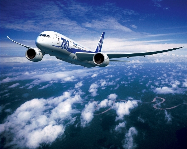値下げ中…ANA 787 ポスター ANA、787就航記念で東京行き便ビジネスクラスの割引キャンペーン