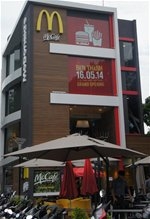 (C) saigontimes, マクドナルドベトナム2号店