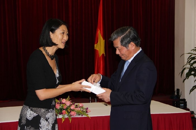 (C) kinhtesaigon