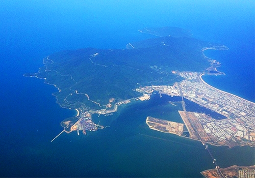 (C) vnexpress 飛行機から見下ろすソンチャー半島