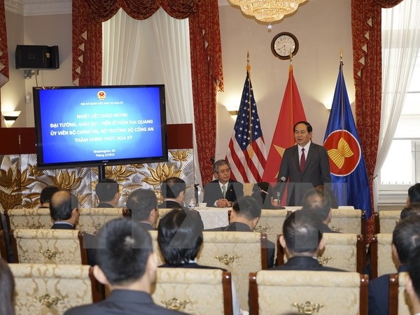 （C）  VIETNAM+