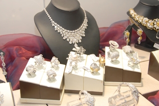 (C) vietnamjewelryshow