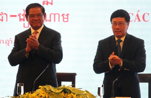 ベトナムとカンボジア 国境に関する16項目の共同声明発表 政治 Vietjoベトナムニュース ベトナムとカンボジア 国境に関する16項目の共同声明発表 政治 Vietjoベトナムニュース