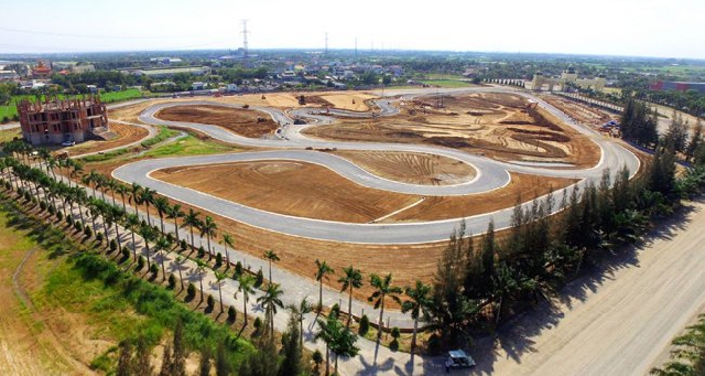 (C)Saigon times,Khang Thong