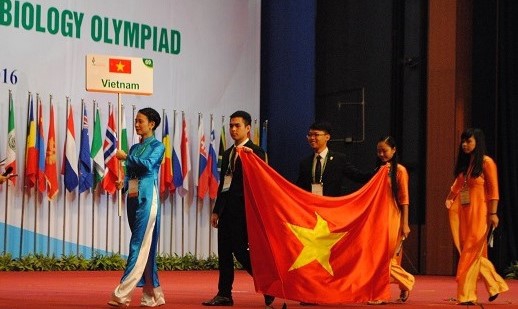 (C) vietnamnet, チンさん