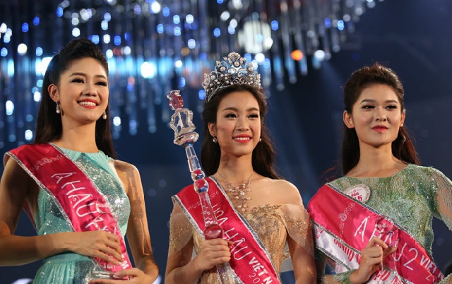 (C) tuoitre, Gia Tien, 中央：リンさん