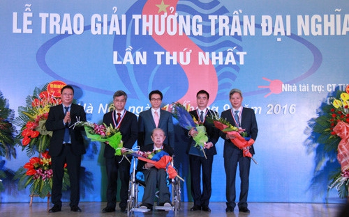 (C)VOV.vn