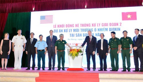 (C) Bao Trung, Quan Doi Nhan Dan