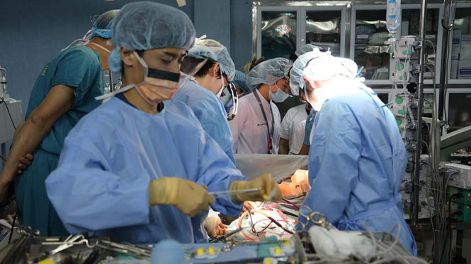 脳死患者からの肺移植に成功 ベトナムで初 社会 Vietjoベトナムニュース