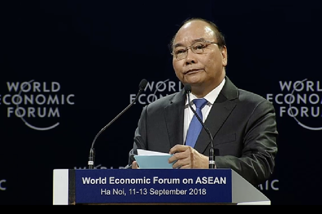 (C)Lao dong,Hong Nguyen