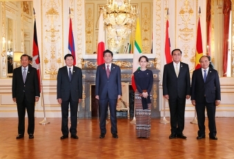(C) 外務省