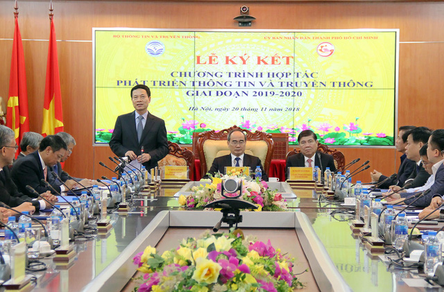 (C) dantri.com.vn