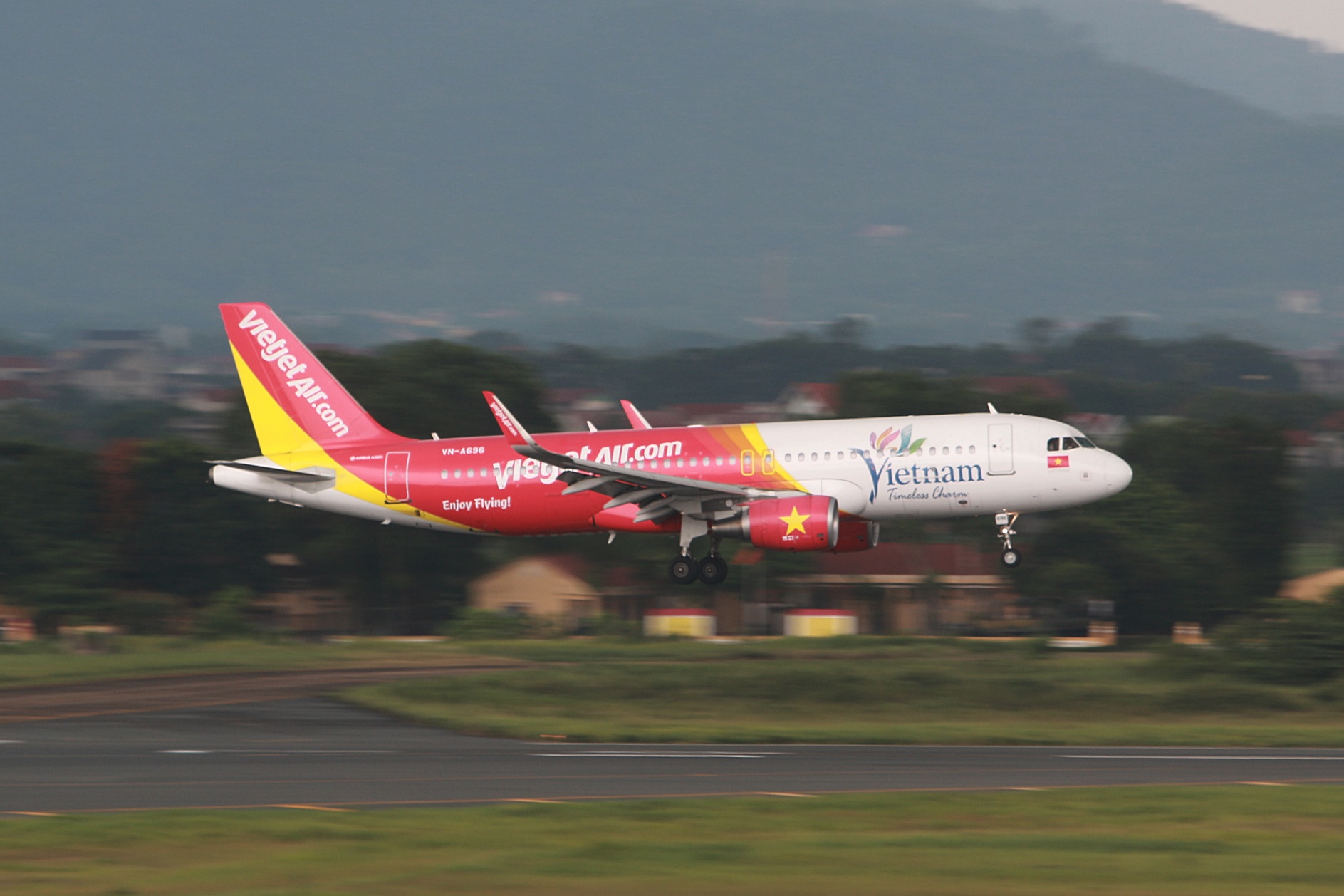 (C) vietjetair