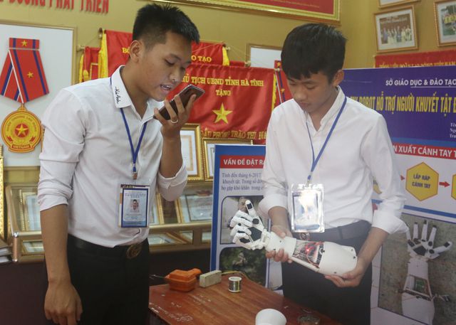 (C) dantri.com.vn