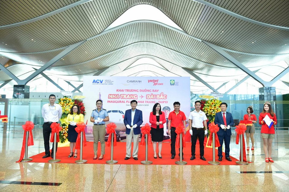 (C) Vietjet