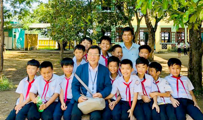娘の遺志継ぎベトナムに小学校開校 父親が再訪 特集 Vietjoベトナムニュース