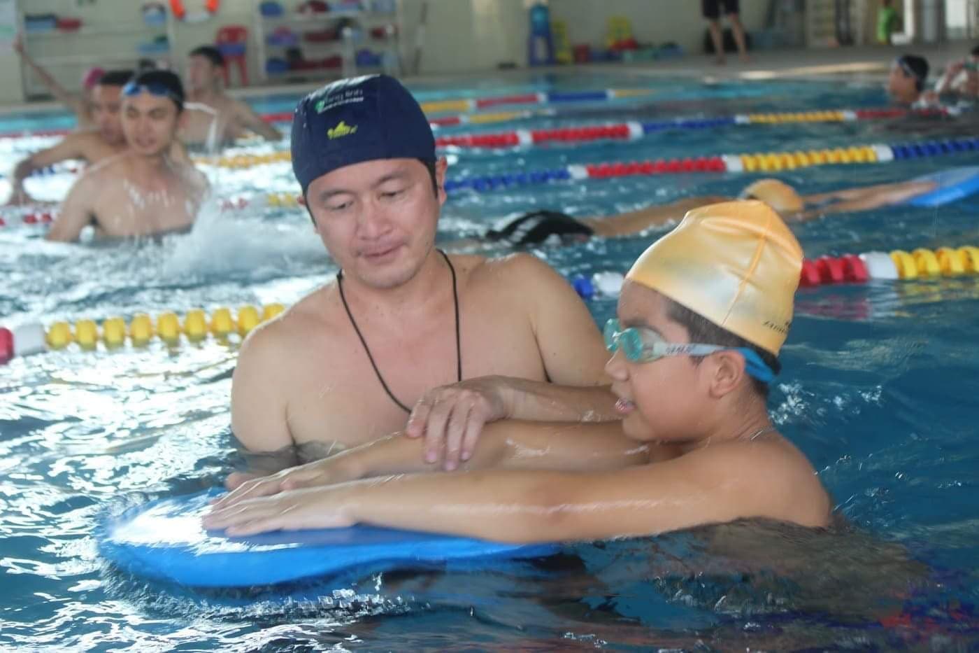 (C) SHIN BRIDGE SWIM CLUB