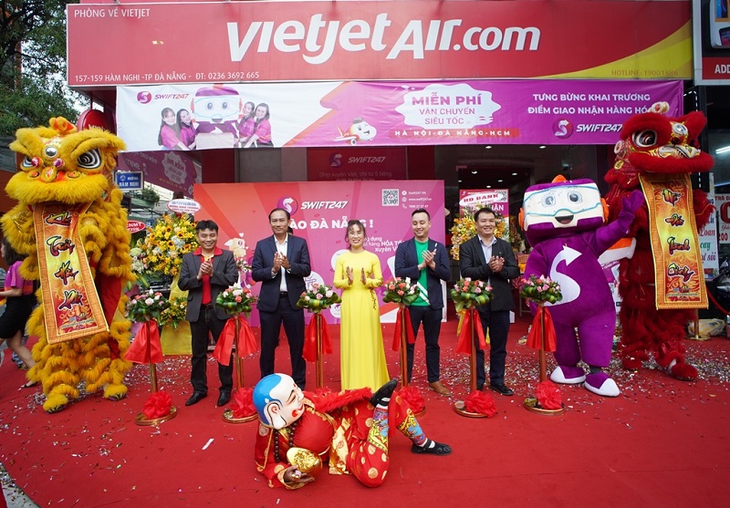 (C) Vietjet/Swift247 