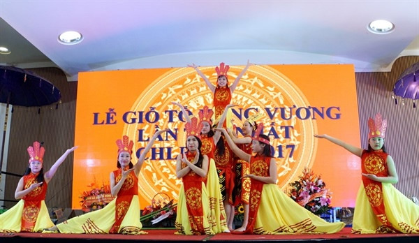 (C)Thanh nien