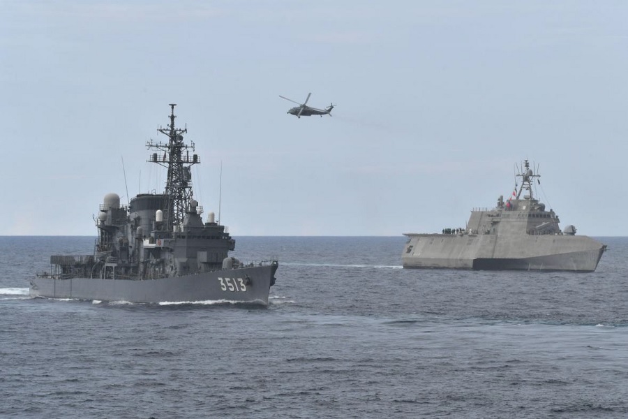 (C) 海上自衛隊