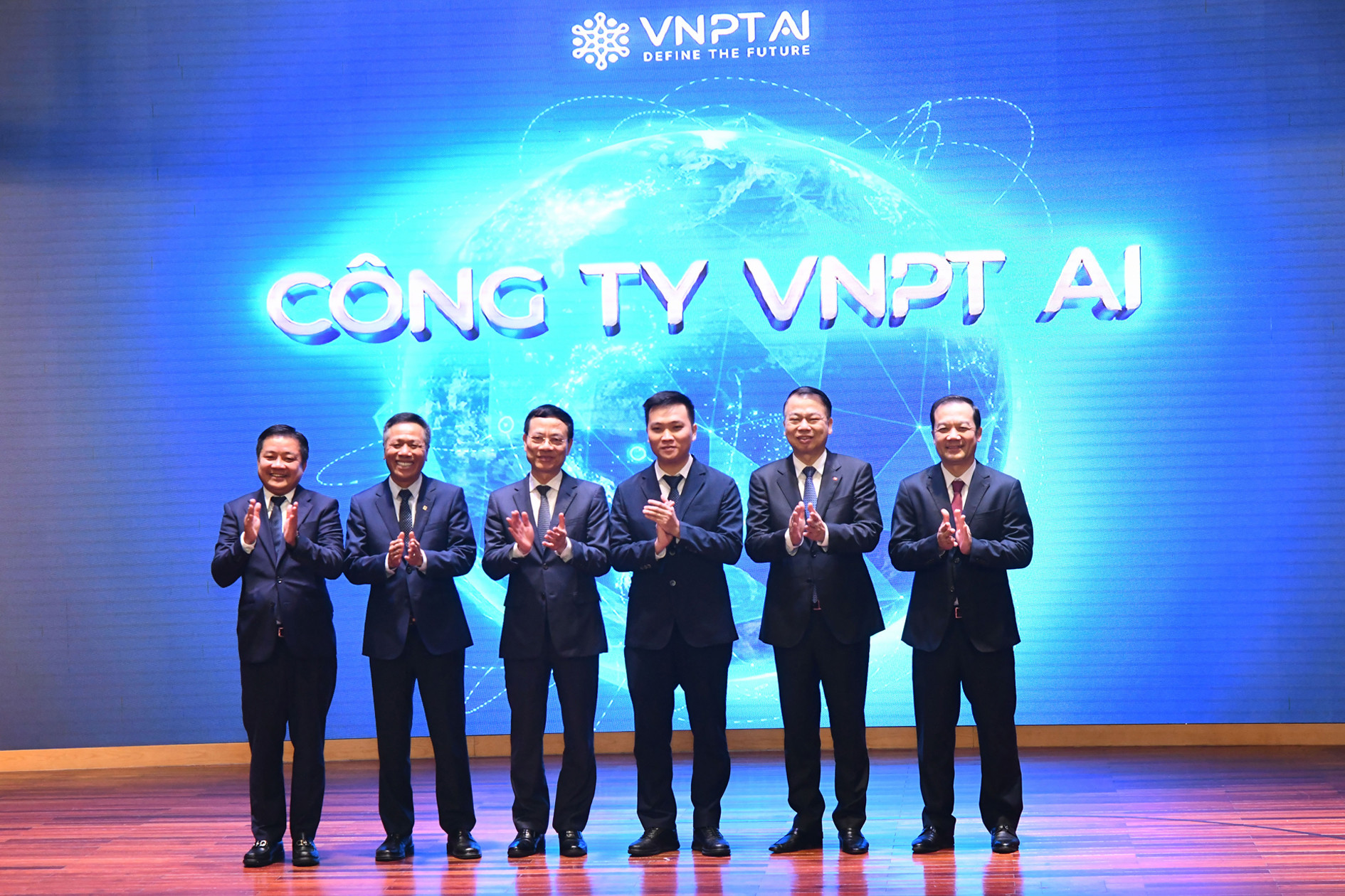 (C) Vietnamnet