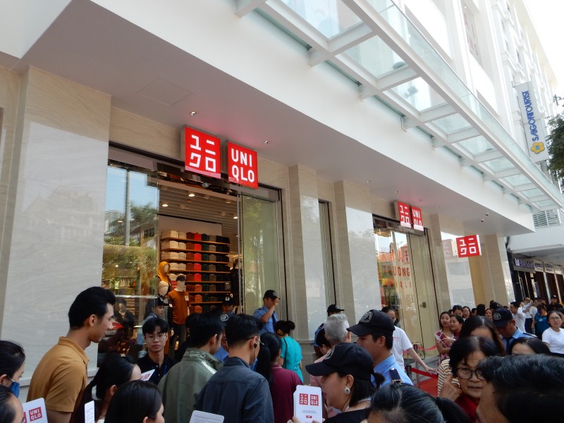 (C) VIETJO/Sa Huynh, ベトナム1号店